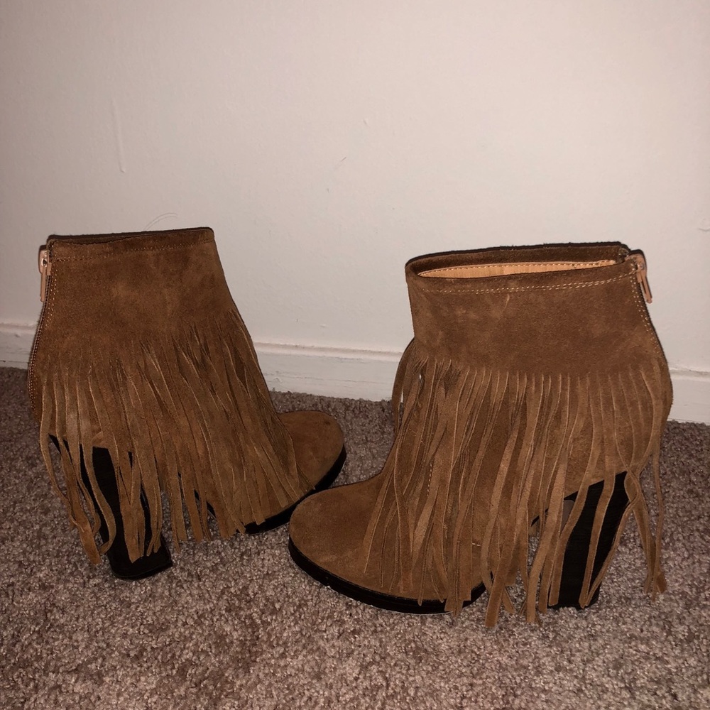 Fall fringe bootie
